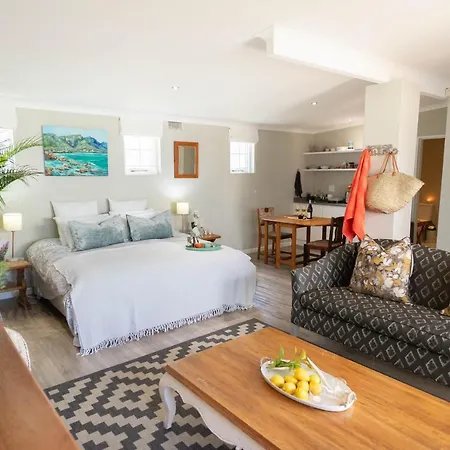 Goozi Garden Cottage Hermanus Exterior photo
